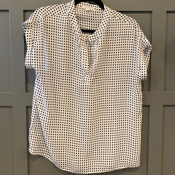 Pleione Tops - Pleione Short Sleeve Graphic Top
